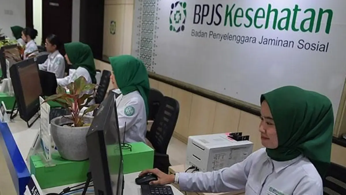 11 juta data PBI BPJS Kesehatan akan direview. Peserta mampu bakal dicoret agar kuota bantuan iuran diberikan kepada warga yang benar-benar berhak.(Gemini AI)