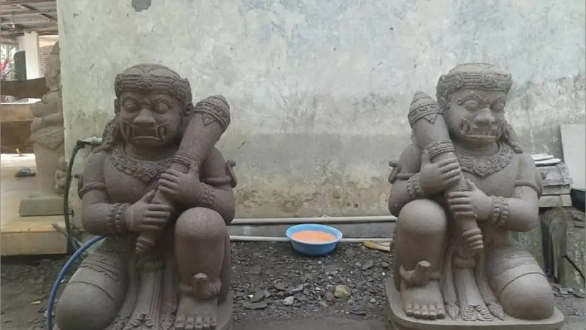 Reco Sewu Tulungagung menyimpan kisah makam pendiri Reco Pentung, ribuan arca, dan mitos Nyi Roro Kidul yang masih dipercaya sebagian masyarakat.