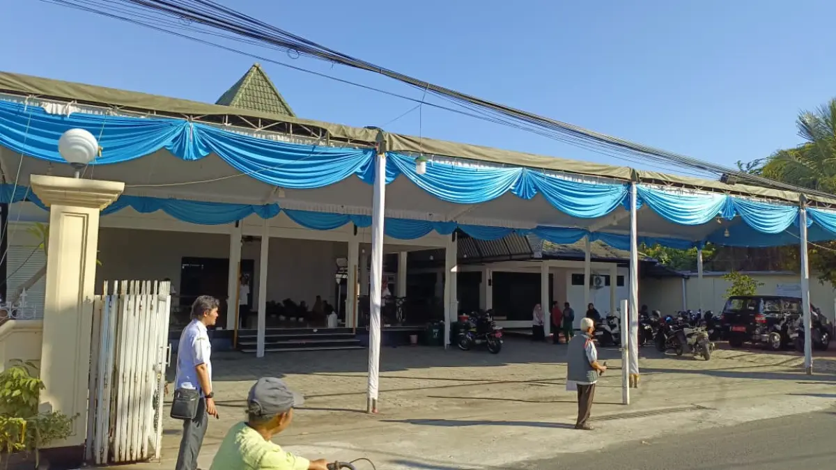 Selain difungsikan sebagai kantor pemerintahan, kawasan Dalem Kanjengan terus dirawat agar nilai sejarahnya tetap terpelihara di tengah perubahan wajah kawasan perkotaan.(RAHIIQ AL BACHRI/RADAR TULUNGAGUNG)