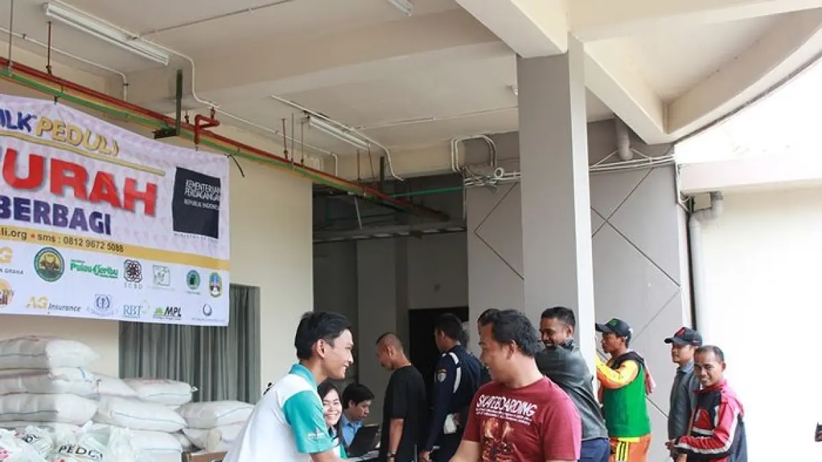 Bansos Juli 2026 cair lewat KKS Merah Putih. Simak jadwal PKH, BPNT, BLT, PIP, PKH Plus, hingga penyaluran susulan lewat PT Pos.(Gemini AI)