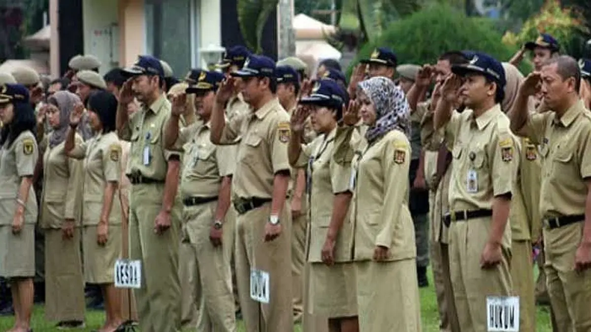 Insentif guru Non ASN 2026 naik menjadi Rp500 ribu per bulan. Simak juga tunjangan profesi Rp2 juta, perluasan PIP, dan program terbaru Kemendikdasmen.(Gemini AI)