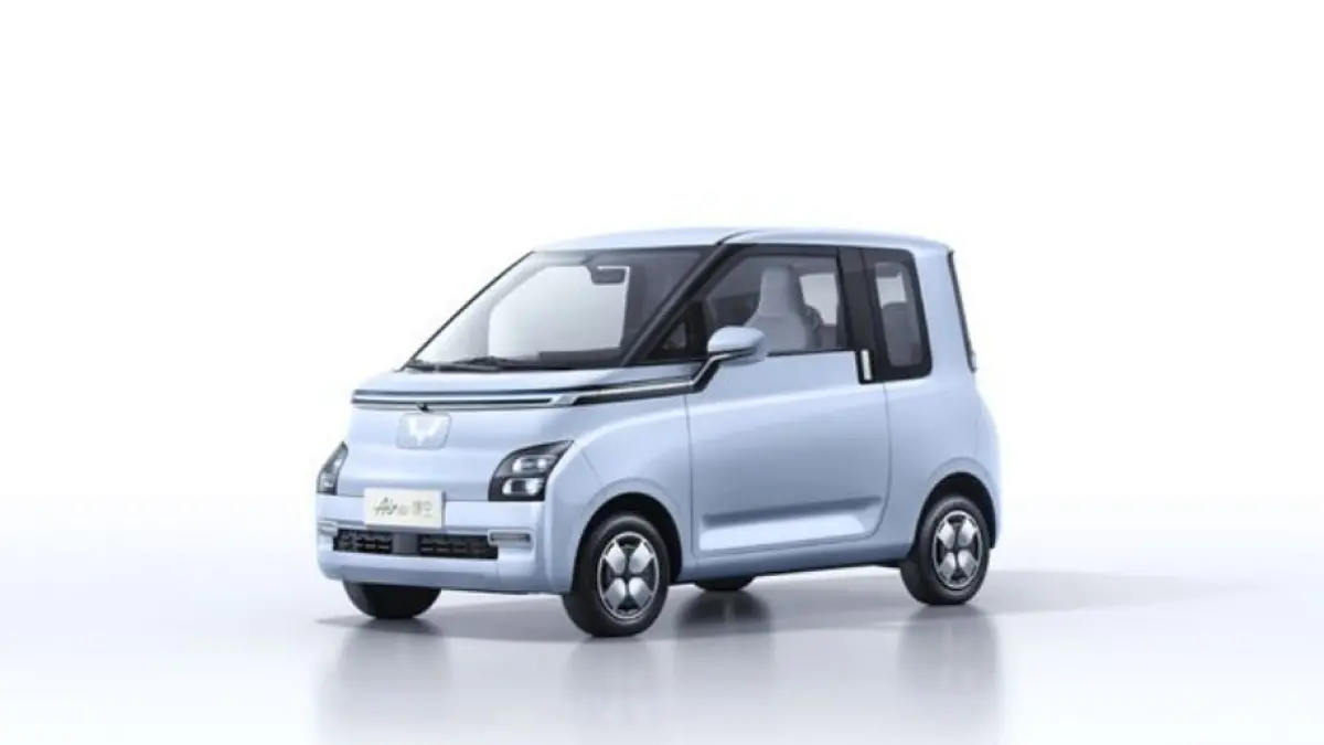 Wuling Air EV modifikasi Raffi Ahmad tampil bergaya klasik modern untuk giveaway IMX 2023. Simak detail ubahan eksterior, interior, hingga pelek uniknya.