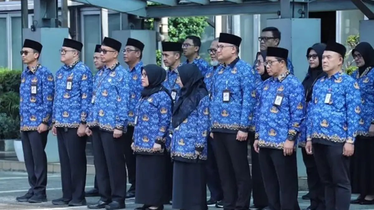 TPG 13 2026 masih dinantikan guru. Simak kabar TPP gaji ke-13 yang mulai cair, aturan PP Nomor 9 Tahun 2026, dan perkembangan terbaru.(Gemini AI)