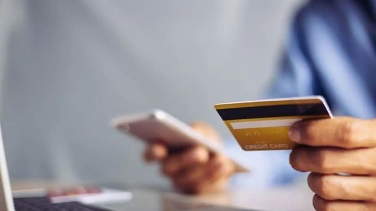 Dana Instan tidak muncul? Simak tips agar fitur pinjaman tunai di aplikasi Dana cepat aktif, mulai dari akun premium hingga rutin bertransaksi.(Gemini AI)
