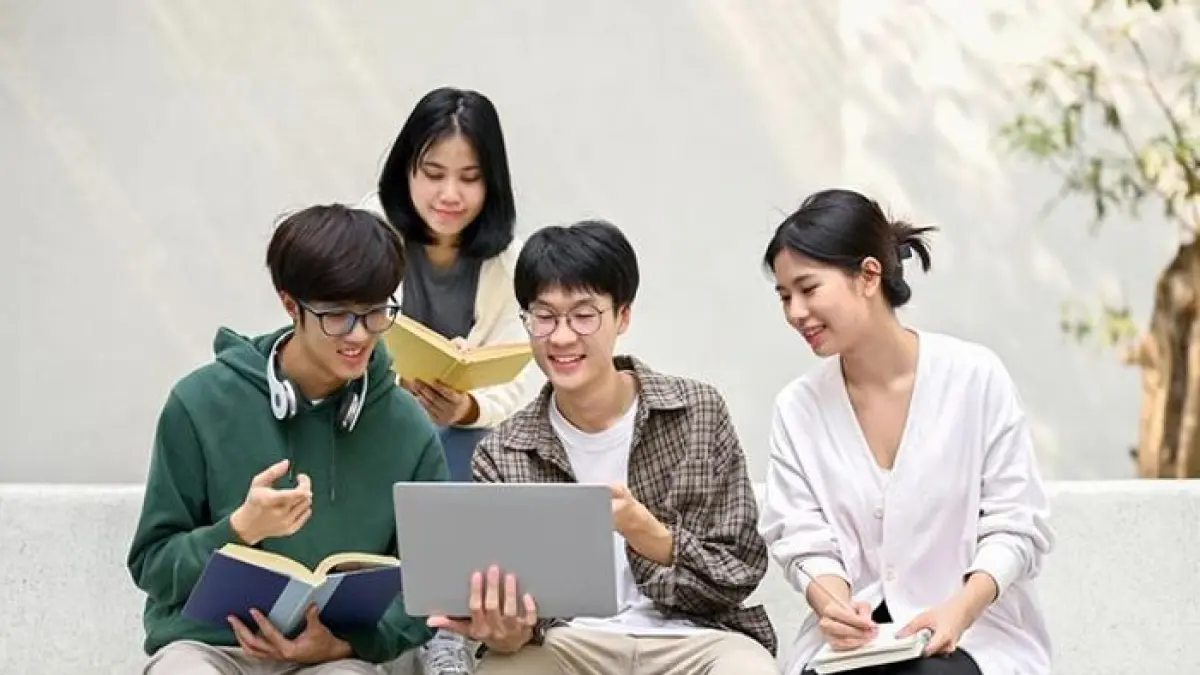 Mental health mahasiswa menjadi fokus Universitas Brawijaya melalui program Kampus Sehat Mental untuk meningkatkan resiliensi dan mencegah krisis psikologis.(Gemini AI)