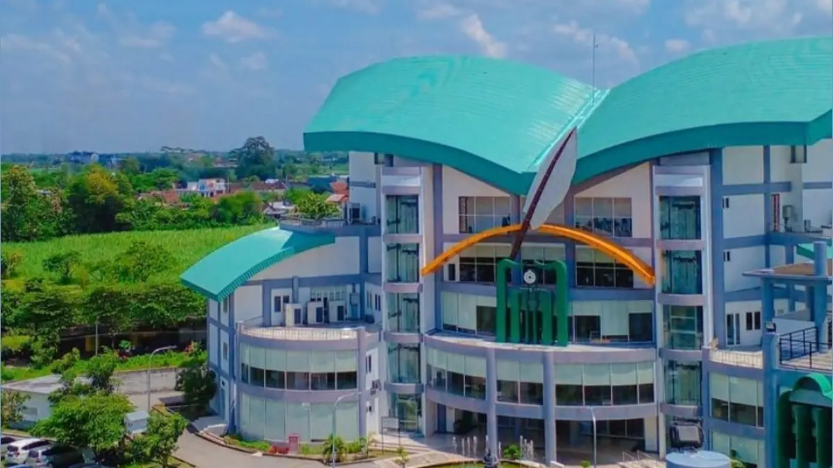 Pascasarjana UIN SATU Tulungagung membuka program magister dan doktor unggulan dengan nilai Islam, ilmu pengetahuan, serta profesionalitas.