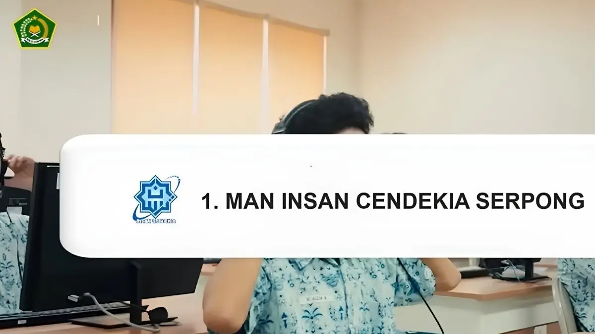 Penasaran sekolah mana yang jadi juara? Simak daftar SMA terbaik di Indonesia berdasarkan nilai UTBK terbaru. Cek posisi sekolah impianmu di sini! (Yt Sobat Campus)