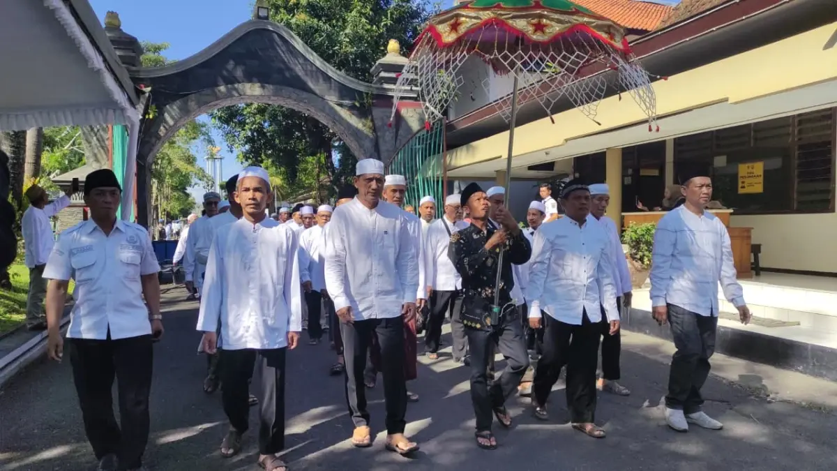 Para jamaah haji saat tiba di Tulungagung. Tahun ini, jumlah jamaah haji yang meninggal dunia selama menjalankan ibadah di Tanah Suci turun drastis dibanding tahun sebelumnya.