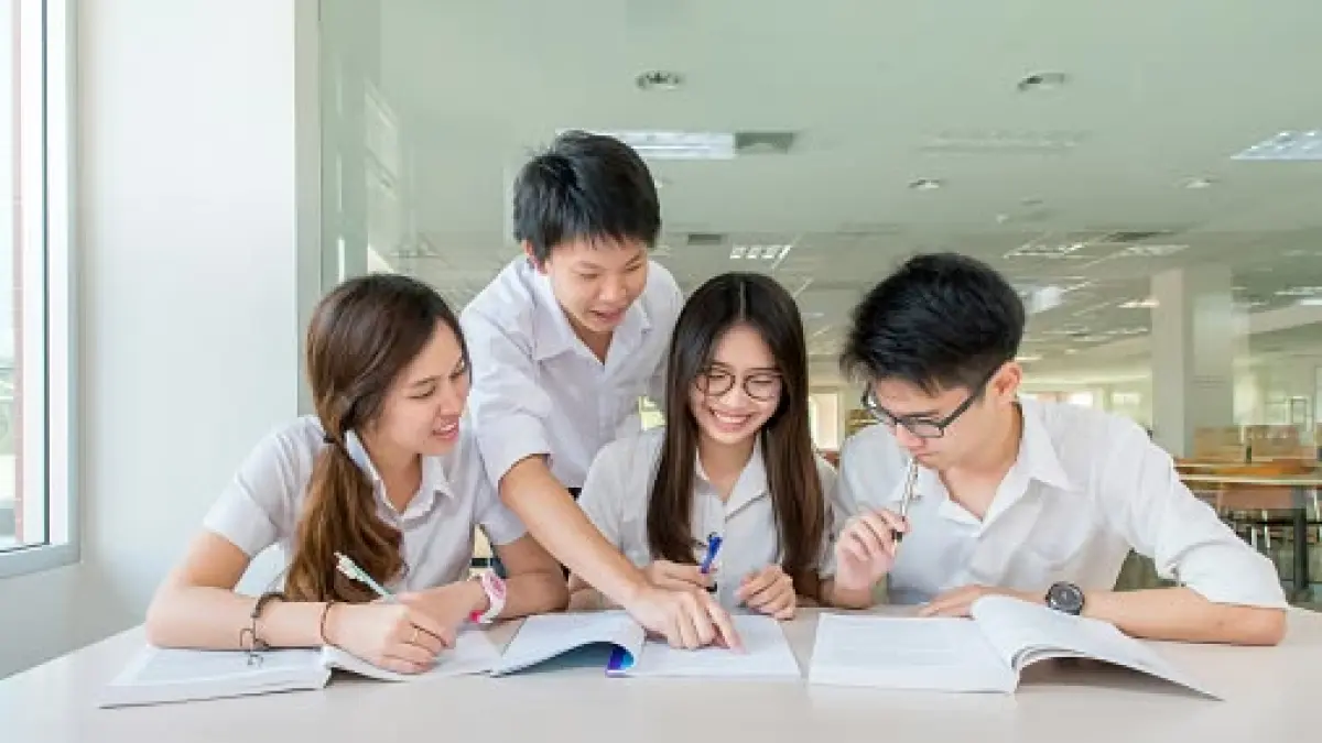 Latihan soal Matematika SMA kelas 10 terbaru berisi 30 soal pilihan ganda lengkap dengan kunci jawaban untuk persiapan ulangan dan ujian sekolah.(Pinterest)