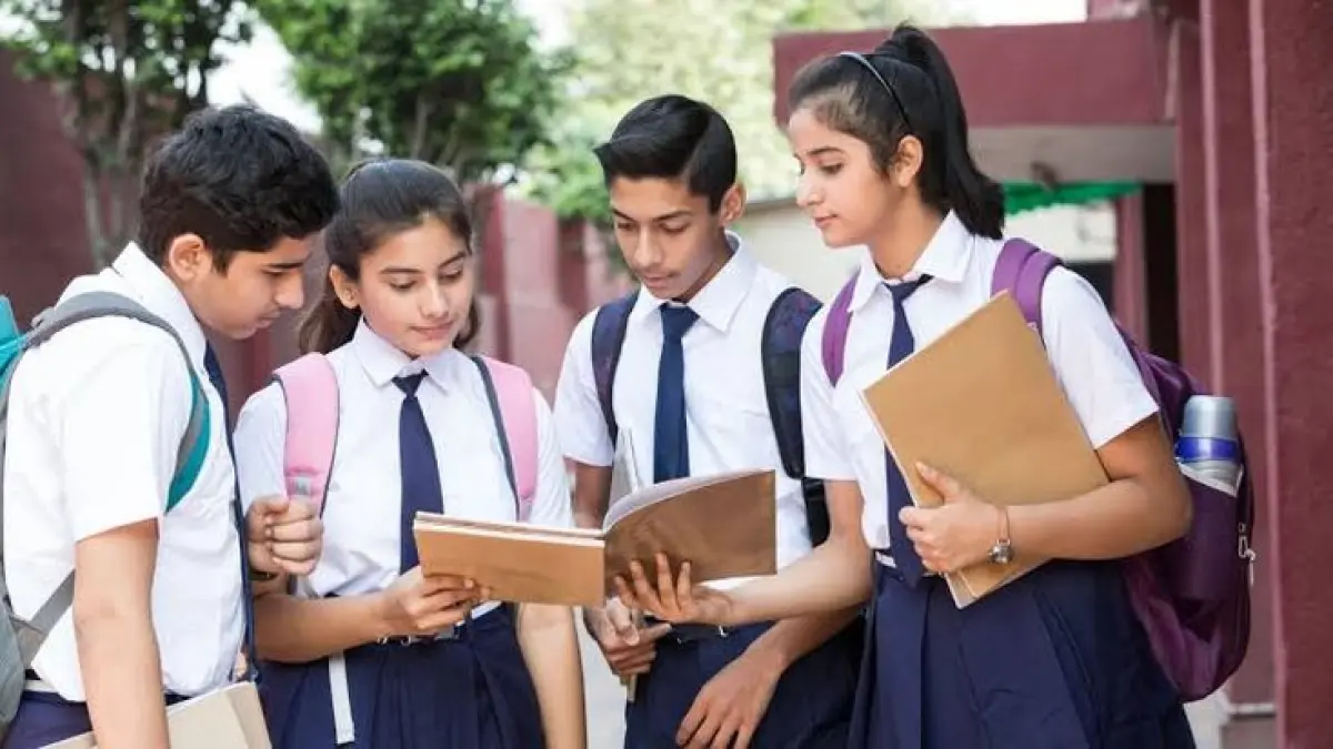 Latihan soal TKA SMP 2026 terbaru berisi 30 soal prediksi lengkap dengan kunci jawaban untuk membantu siswa menghadapi Tes Kemampuan Akademik.(Pinterest)