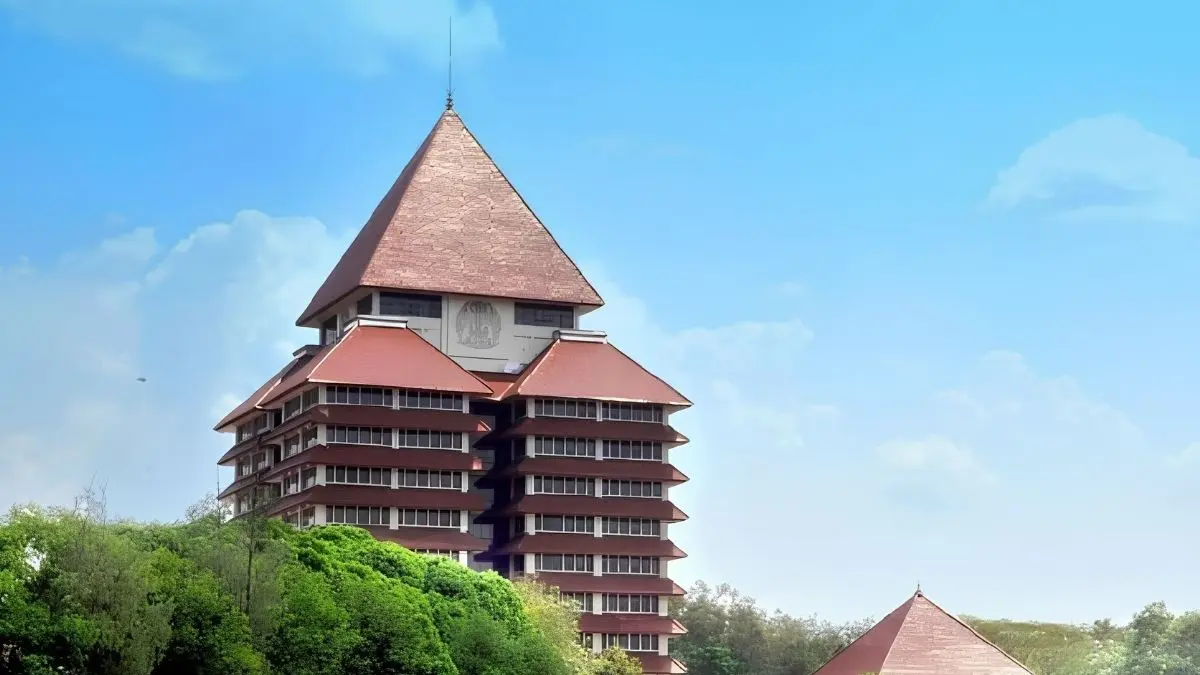 Kampus Terbaik di Indonesia 2026 versi QS World University Rankings menempatkan UI di posisi pertama. Simak daftar lengkap 10 universitas terbaik. (Pinterest)