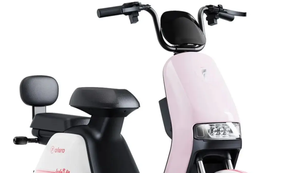 Rekomendasi sepeda listrik terbaik 2026 hadir dengan pilihan model urban, lipat, dan road bike. Simak fitur serta kemampuan 10 e-bike pilihan.