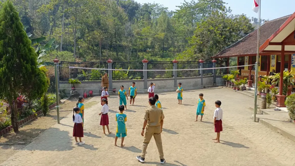 SDN 5 Bungur tetap mengoptimalkan pembelajaran, literasi, dan pembentukan karakter siswa meski tahun ajaran 2026/2027 belum memperoleh peserta didik baru di kelas 1. (RAHIIQ AL BACHRI/ RADAR TULUNGAGUNG)