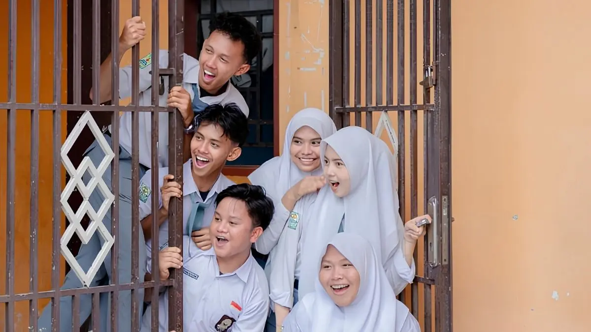 Sekolah Unggulan Garuda Transformasi 2026 resmi ditetapkan. Simak persebaran 30 sekolah di berbagai provinsi Indonesia dalam program tersebut. (Pinterest)