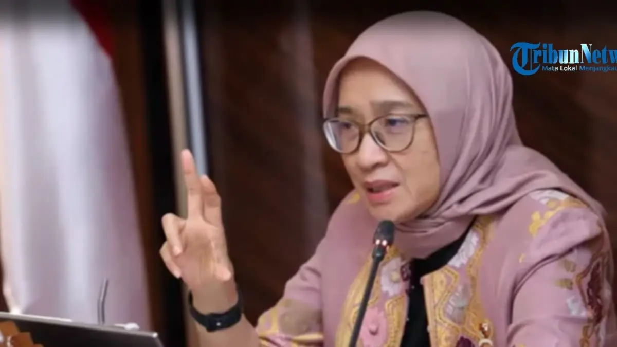 Kenaikan gaji ASN 2026 belum diputuskan. MenPAN-RB menyebut usulan telah diajukan ke Kemenkeu, tetapi realisasinya bergantung pada kemampuan APBN.