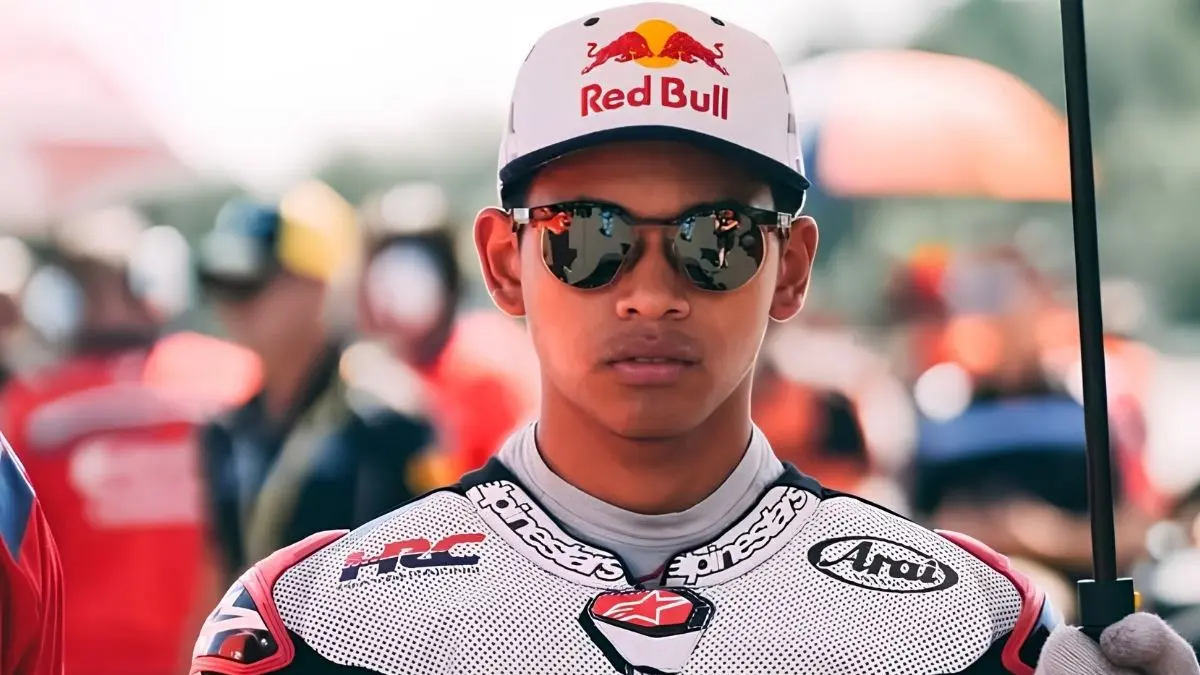 Veda Ega Pratama Moto3 fokus menghadapi GP Mandalika, mengabaikan mitos Marquez Curse, membahas tantangan sirkuit, serta membidik poin bersama Honda Team Asia. (Pinterest)