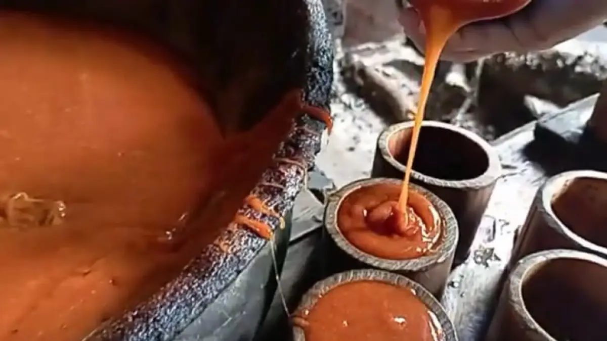  Pelajari cara memilih gula aren yang asli dari pakar sembako. Simak 6 ciri fisik, tekstur, aroma, hingga uji larutan untuk membedakannya dari produk palsu. (Screenshot Youtube)