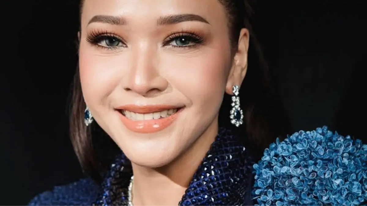 Anjasmara sebut Rizki Nazar diselingkuhi dalam live streaming. Maya Estianty unfollow Instagram sang aktor dan netizen tunggu reaksi Ahmad Dhani.(Screenshot Instagram)