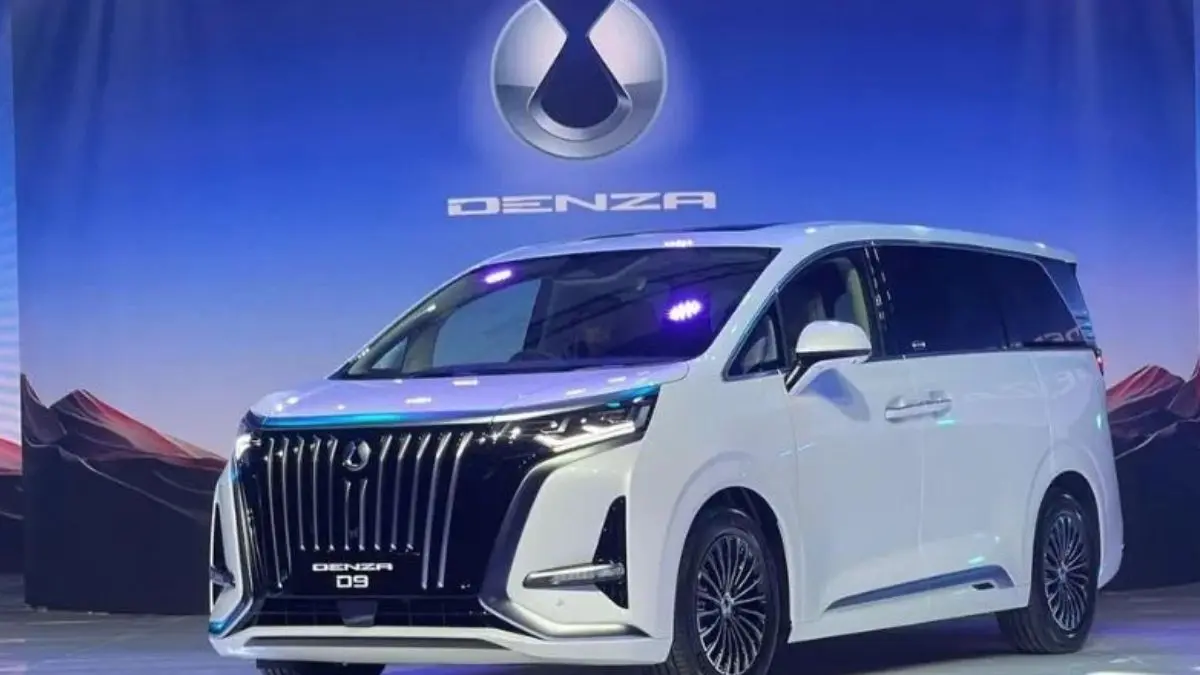 Denza D9 menjadi penantang serius Toyota Alphard Hybrid dengan harga Rp950 juta, fitur mewah, dan status bebas ganjil genap.
