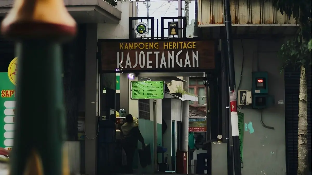 Kayutangan Heritage Malang 2026 menghadirkan gedung parkir motor baru, kuliner semakin banyak, serta kawasan wisata yang lebih tertata dan nyaman. (Pinterest)