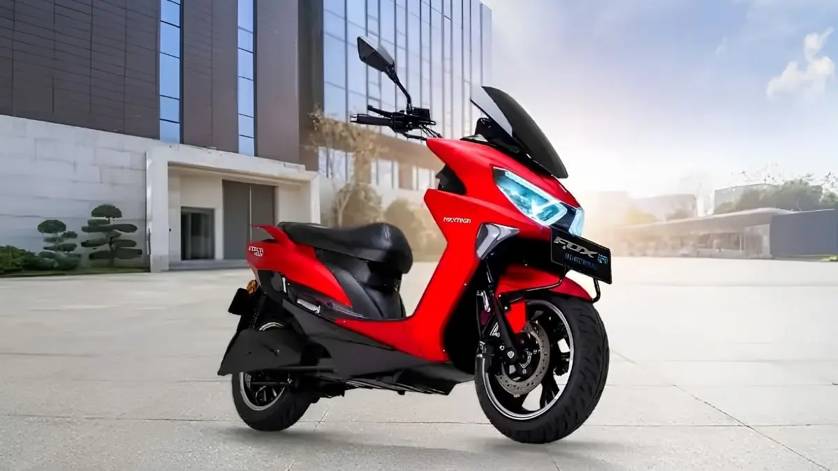 Polytron Fox 350 hadir sebagai penerus Fox-R dengan fitur lebih canggih, top speed 95 km/jam, jarak tempuh hingga 136 km, dan harga kompetitif. (Pinterest)
