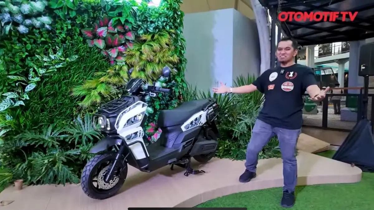 Indomobil eMotor Tirano resmi meluncur dengan harga Rp25,9 juta, membawa desain adventure dan fitur canggih pada motor listrik.
