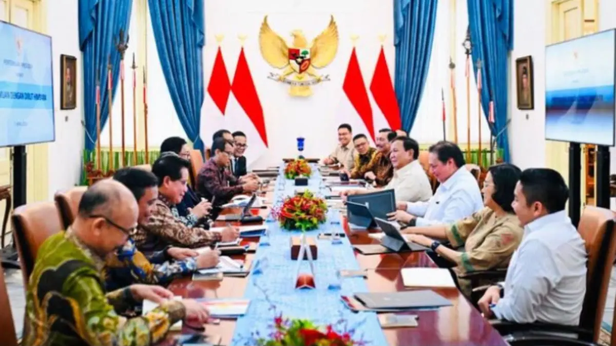 Presiden Prabowo meresmikan 166 Sekolah Rakyat di Banjarbaru, puji siswa mahir bahasa asing, hingga operasionalkan RDMP Balikpapan dan panen raya. (Pinterest)