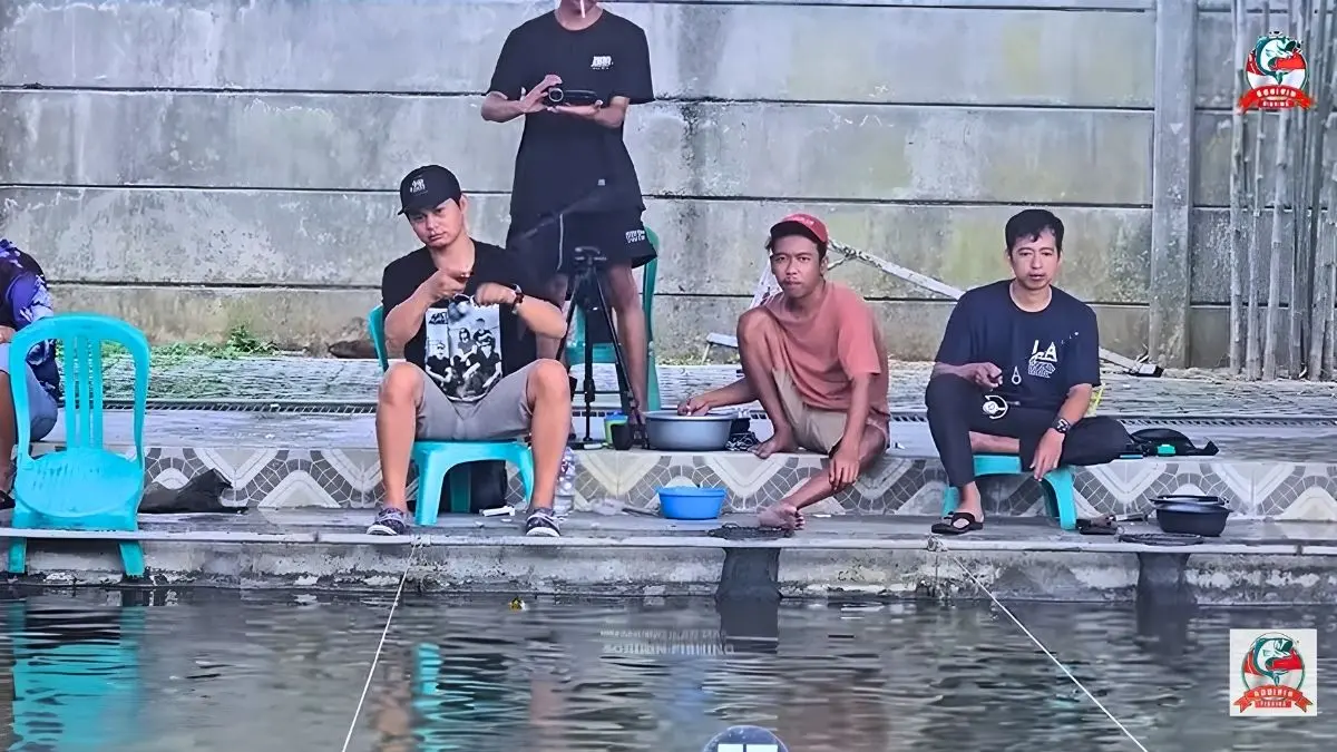 Racikan umpan ikan mas galapung ala Mancing Mania diuji di Telaga Silet Bogor dan disebut menghasilkan belasan ekor poin induk termasuk ikan babon 5 kg. (Pinterest)