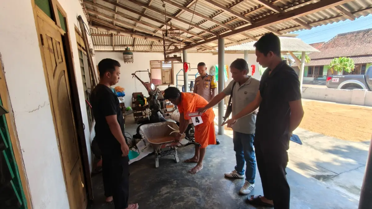 Seorang residivis dua kali kasus pencurian dan penjambretan diamankan warga. (POLSEK REJOTANGAN)