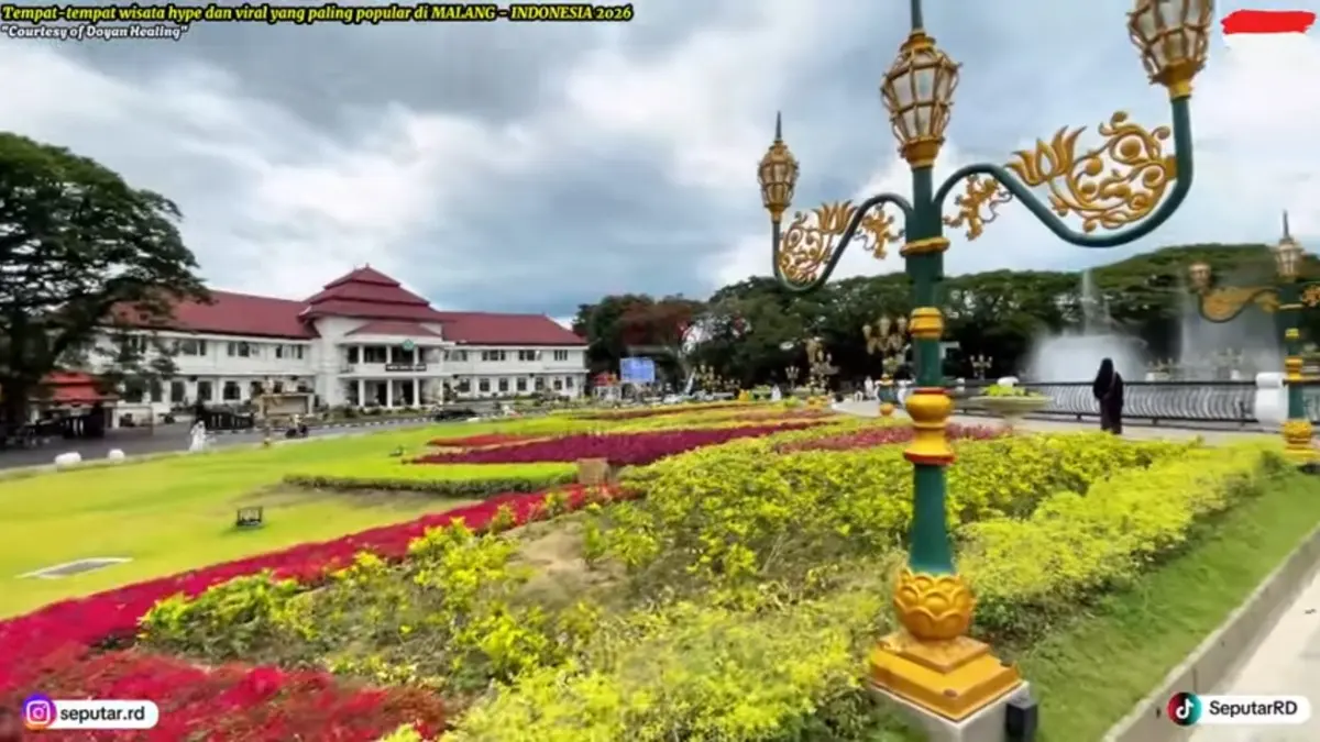 Tempat wisata Malang menawarkan banyak pilihan menarik, mulai dari Kampung Jodipan, Pantai Banyu Meneng, hingga Museum Angkut.