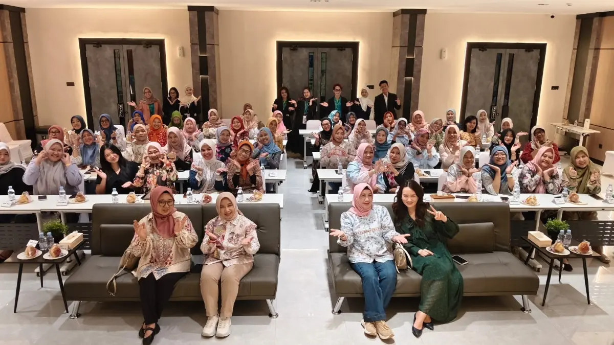 Foto kunjungan TP PKK Kabupaten Tulungagung ke fasilitas produksi Mash Moshem Indonesia.(M.AZIZ/RATU)