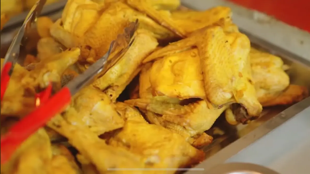 Kuliner Jakarta Selatan paling enak dan viral 2026, dari sate legendaris, iga panggang, nasi kebuli hingga ayam panggang yang selalu ramai.