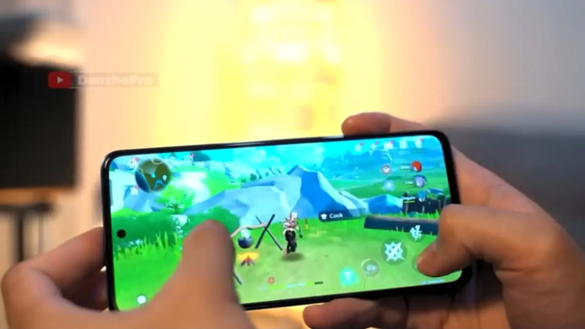 Cek 8 rekomendasi HP RAM 12 GB internal 256 GB termurah pilihan DenzhoPro. Pilihan tepat untuk multitasking lancar, baterai jumbo, dan performa kencang.(Screenshot youtube)
