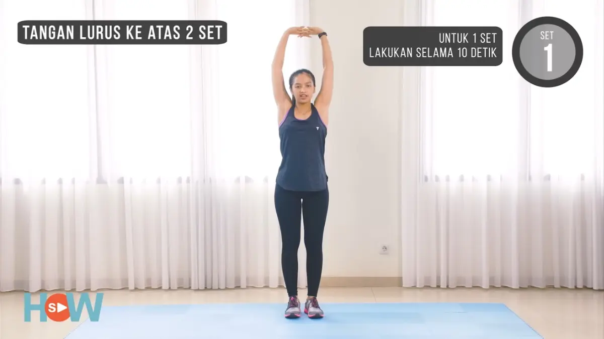 Pemanasan sebelum olahraga dilakukan melalui stretching, lunges, walk out, hingga marching agar otot siap dan latihan berlangsung lebih optimal.

