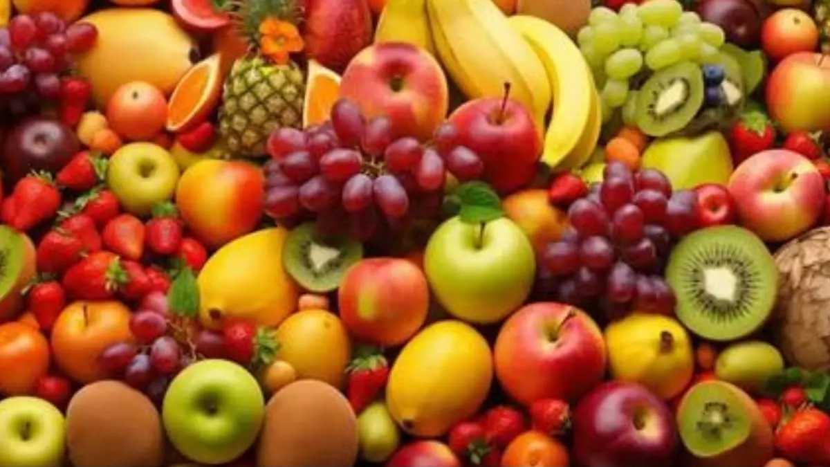 Buah Kaya Vitamin A sangat penting untuk menjaga kesehatan mata dan daya tahan tubuh. Simak daftar 5 jenis buah dengan kandungan vitamin A tertinggi berikut ini! (PINTEREST)