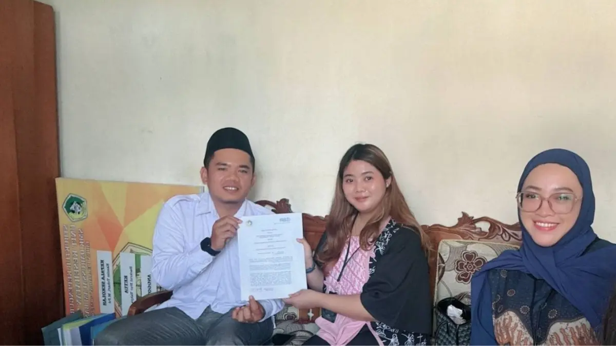 Penandatanganan Nota Kesepahaman (MoU) Program Junio Smart sekaligus pembukaan rekening operasional bersama Pondok Pesantren Darussalam Bandil, Desa Bandil Gedangan, Kecamatan Campurdarat, Kabupaten Tulungagung.