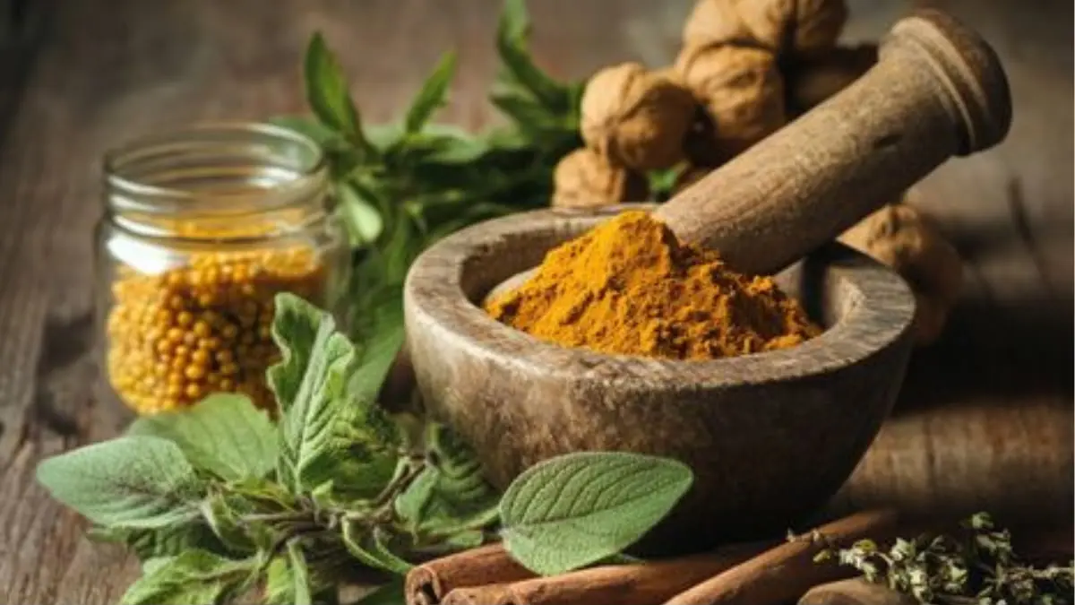 Cobain resep minuman herbal penghangat tubuh khas racikan rempah ini! Efektif tingkatkan imun tubuh dan tangkal flu saat musim hujan tiba. (Pinterest)