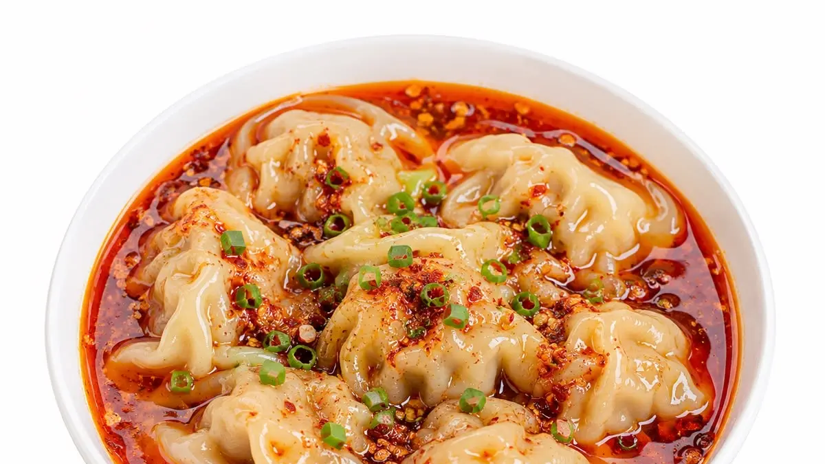 Resep Wonton Chili Oil viral dengan isian ayam juicy dan chili oil beraroma daun jeruk. Cocok untuk menu rumahan sekaligus ide jualan mulai Rp10.000 per porsi.
