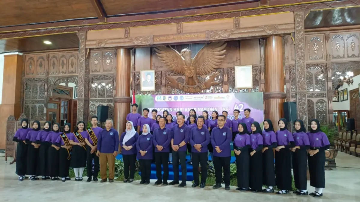 Pemerintah Kabupaten Tulungagung mengukuhkan Dewan Perwakilan Anak (DPA) masa bakti 2025–2026 dalam Kongres Anak Kabupaten Tulungagung.(RAHIIQ AL BACHRI/RADAR TULUNGAGUNG)