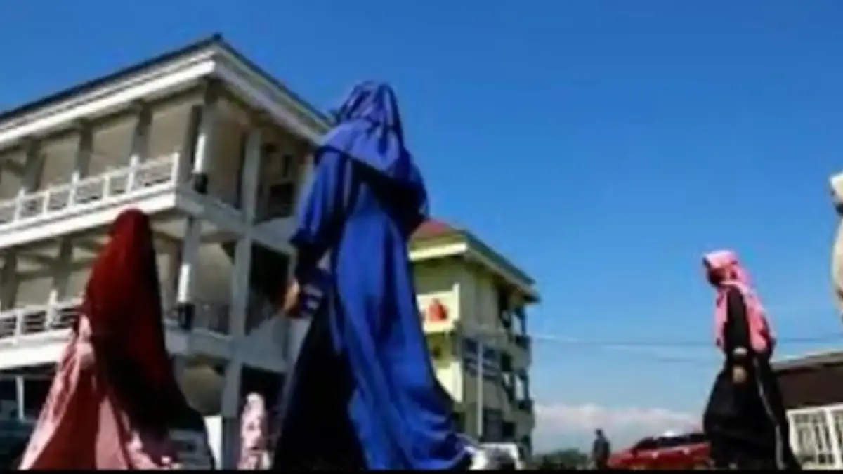 Pesantren Nurul Jadid Probolinggo berawal dari hutan pada 1948, kini menjadi pesantren besar dan dipercaya menjadi tuan rumah Harlah NU ke-102 PWNU Jawa Timur.(SC Youtube)