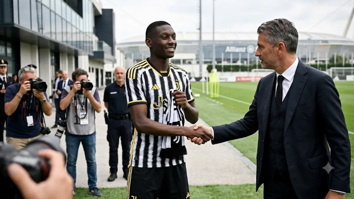 Kolo Muani Juventus segera bergabung dengan transfer permanen 38 juta euro. Juventus batal mengejar Emiliano Martinez karena faktor finansial.