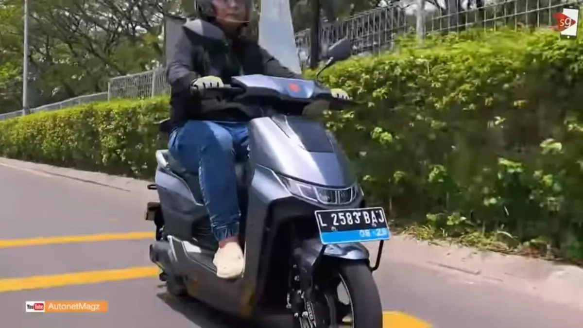 Motor listrik semakin diminati sebagai solusi mobilitas modern yang hemat biaya dan ramah lingkungan. Beragam model terbaru dengan desain futuristik, fitur canggih, serta jarak tempuh yang kian kompetitif hadir untuk memenuhi kebutuhan masyarakat, mulai dari penggunaan harian di perkotaan hingga perjalanan jarak menengah.