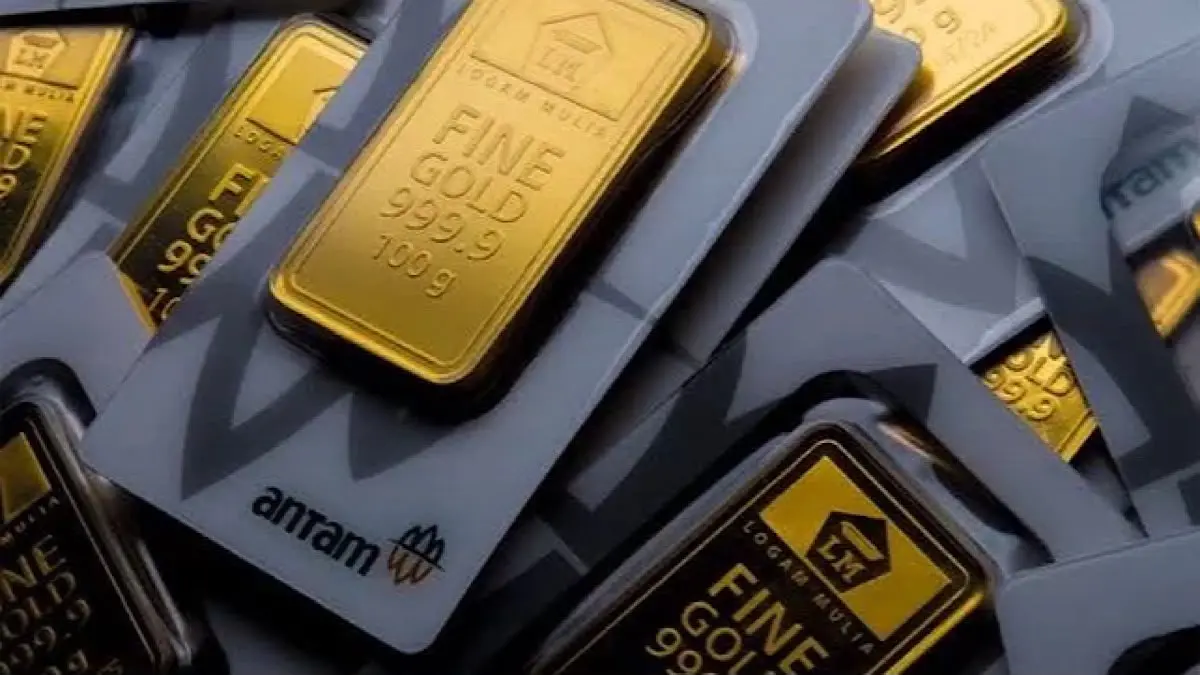 Harga emas hari ini 7 Agustus 2026 menunjukkan pergerakan beragam. Antam naik hingga Rp52.000 per gram, sementara UBS dan Galeri 24 turun. Simak daftar harga emas terbaru.(pinterest)