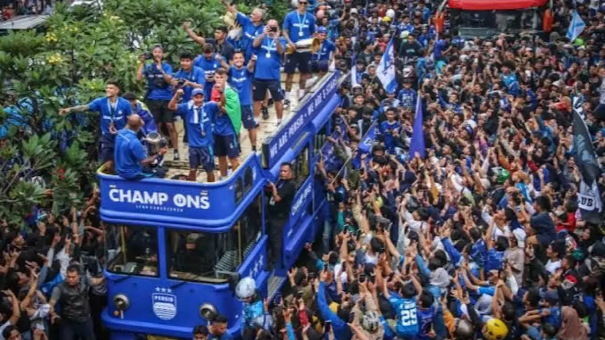 Persib Bandung vs Persebaya Surabaya di final Piala Presiden 2026 berlangsung panas sejak pengumuman starting line-up. Bernardo Tavares melakukan tiga perubahan penting.(pinterest)