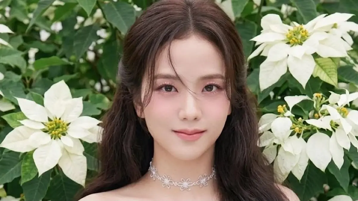 BLACKPINK disbanding menjadi pertanyaan setelah Jisoo menangis di perayaan 10 tahun. Benarkah grup akan bubar? Simak fakta dan reaksi BLINK.(pinterest)