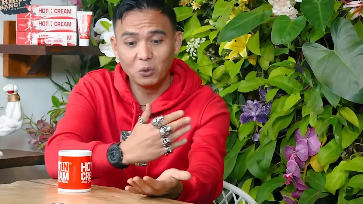 Ramalan 2026 Hart Gumai menyoroti bencana, kabar artis, perceraian hingga reshuffle kabinet. Simak prediksi lengkap yang bikin penasaran.(pinterest)