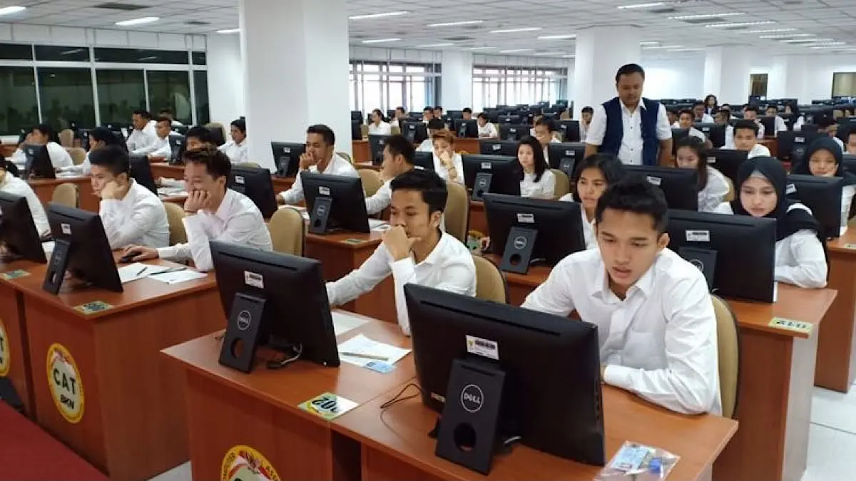 Syarat CPNS 2026 mulai banyak dibahas. Cek 8 ketentuan penting mulai dari usia, ijazah, kesehatan, hingga kesiapan penempatan sebelum mendaftar.(pinterest)