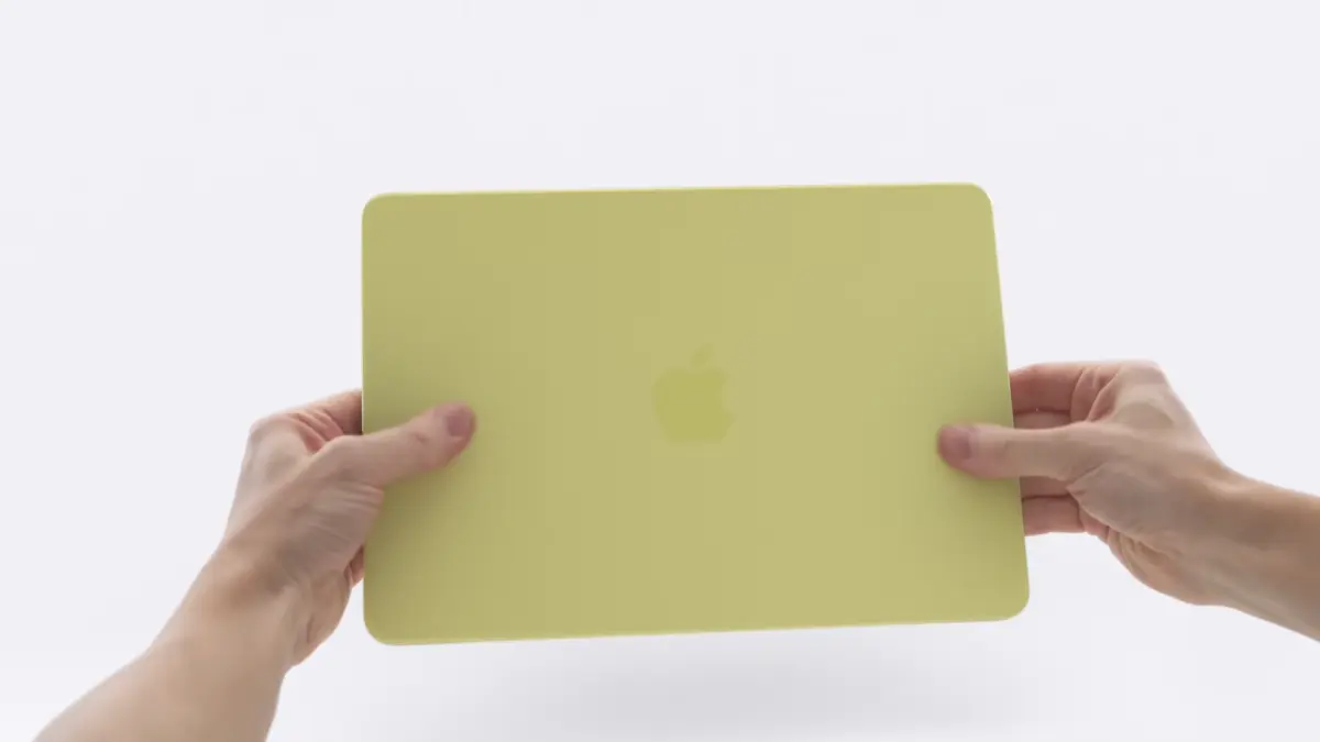MacBook Neo hadir dengan chip A18 Pro, layar Liquid Retina 13 inci, baterai 16 jam, dan integrasi iPhone. Simak fitur lengkapnya. (Youtube. com)