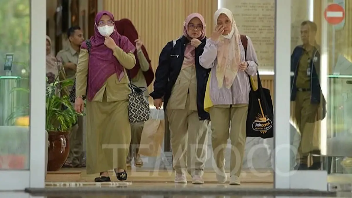 PPPK Paruh Waktu akan diangkat penuh waktu. Guru PPPK penuh waktu juga diberi kesempatan jadi PNS, sementara status pegawai dipindahkan ke pusat.(pinterest)