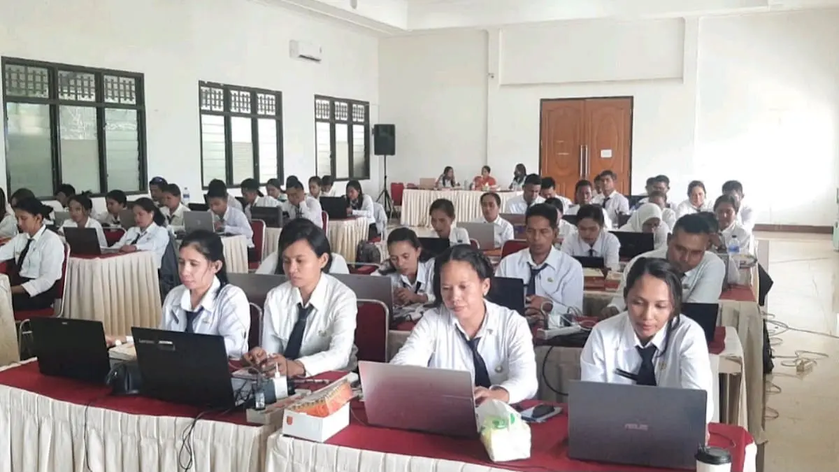 PPPK paruh waktu mendapat kesempatan menjadi penuh waktu. Guru PPPK penuh waktu juga berpeluang mengikuti seleksi PNS sesuai mekanisme pemerintah.(pinterest)